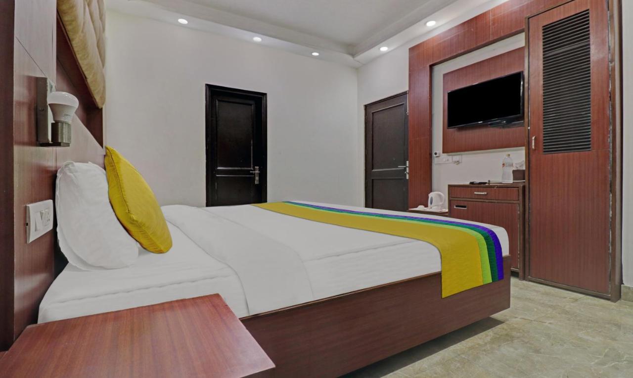 Itsy Hotels Hamlets Stay Noida Exterior photo